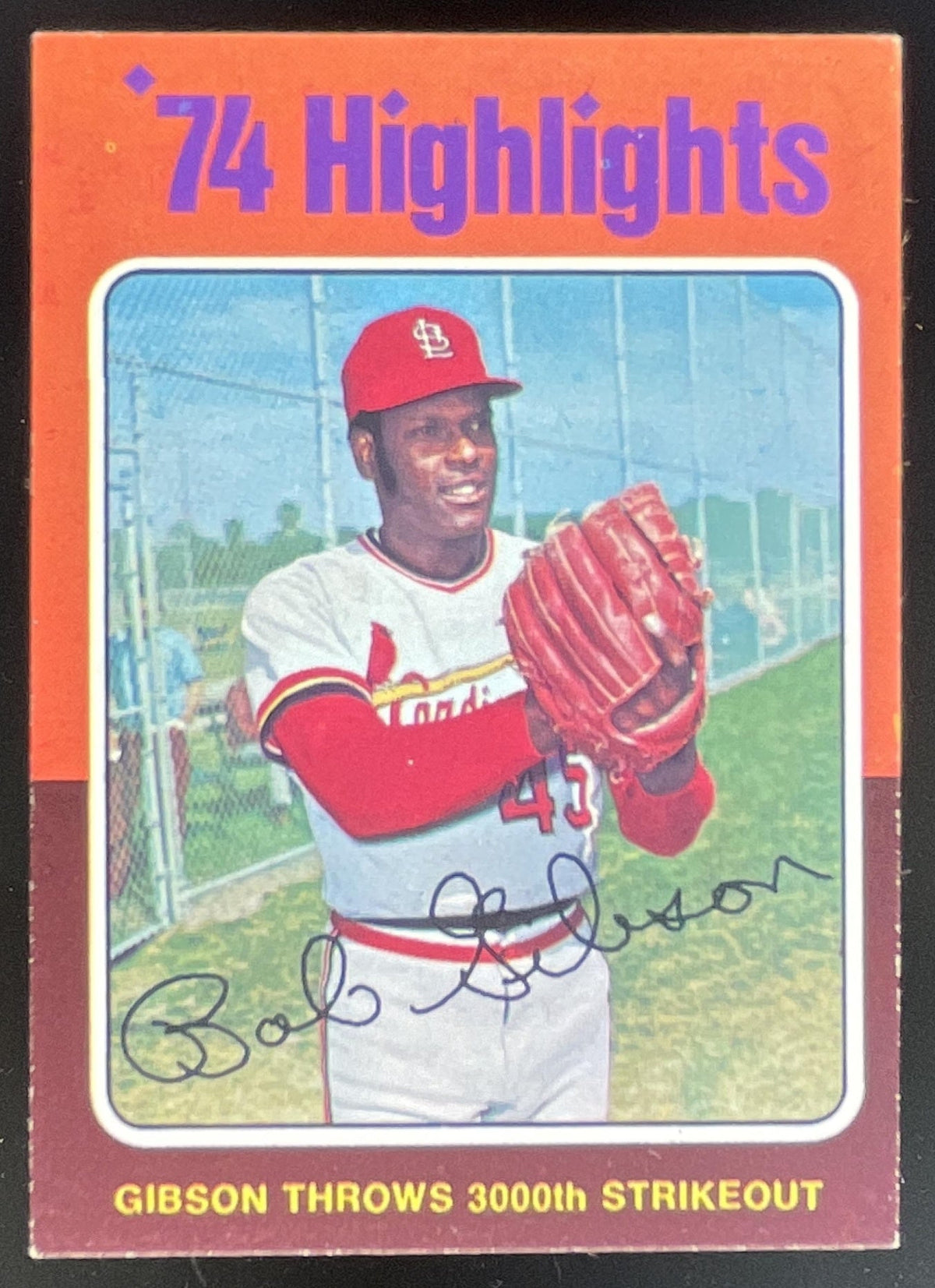 1975 Topps #3 Bob Gibson product image 1, provided for visual reference and product detail review