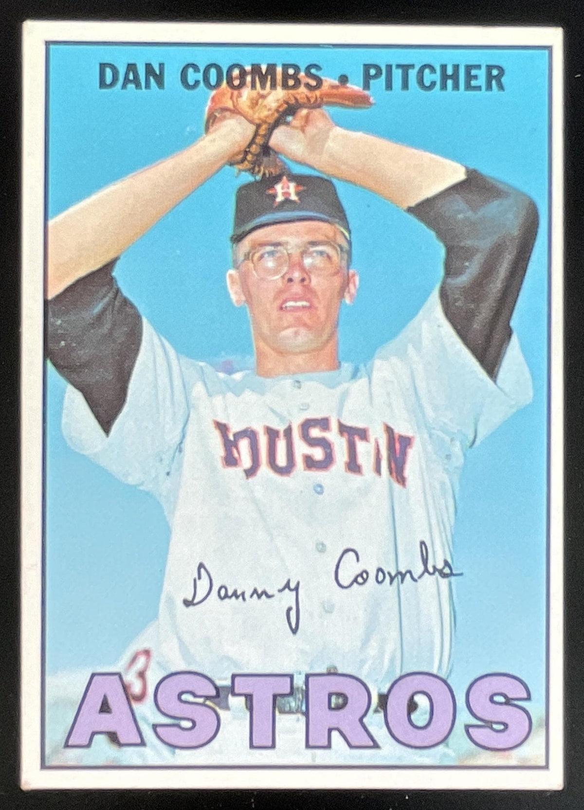 1967 Topps #464 Dan Coombs product image 1, provided for visual reference and product detail review
