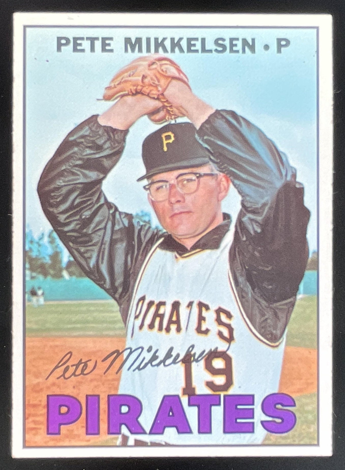 1967 Topps #425 Pete Mikkelsen product image 1, provided for visual reference and product detail review