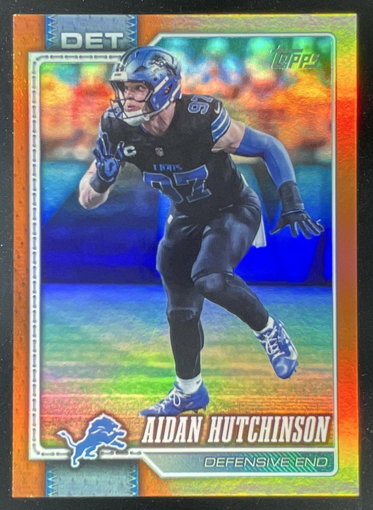 2026 Topps Orange Rainbow Foil #69 Aidan Hutchinson /25 product image 1, provided for visual reference and product detail